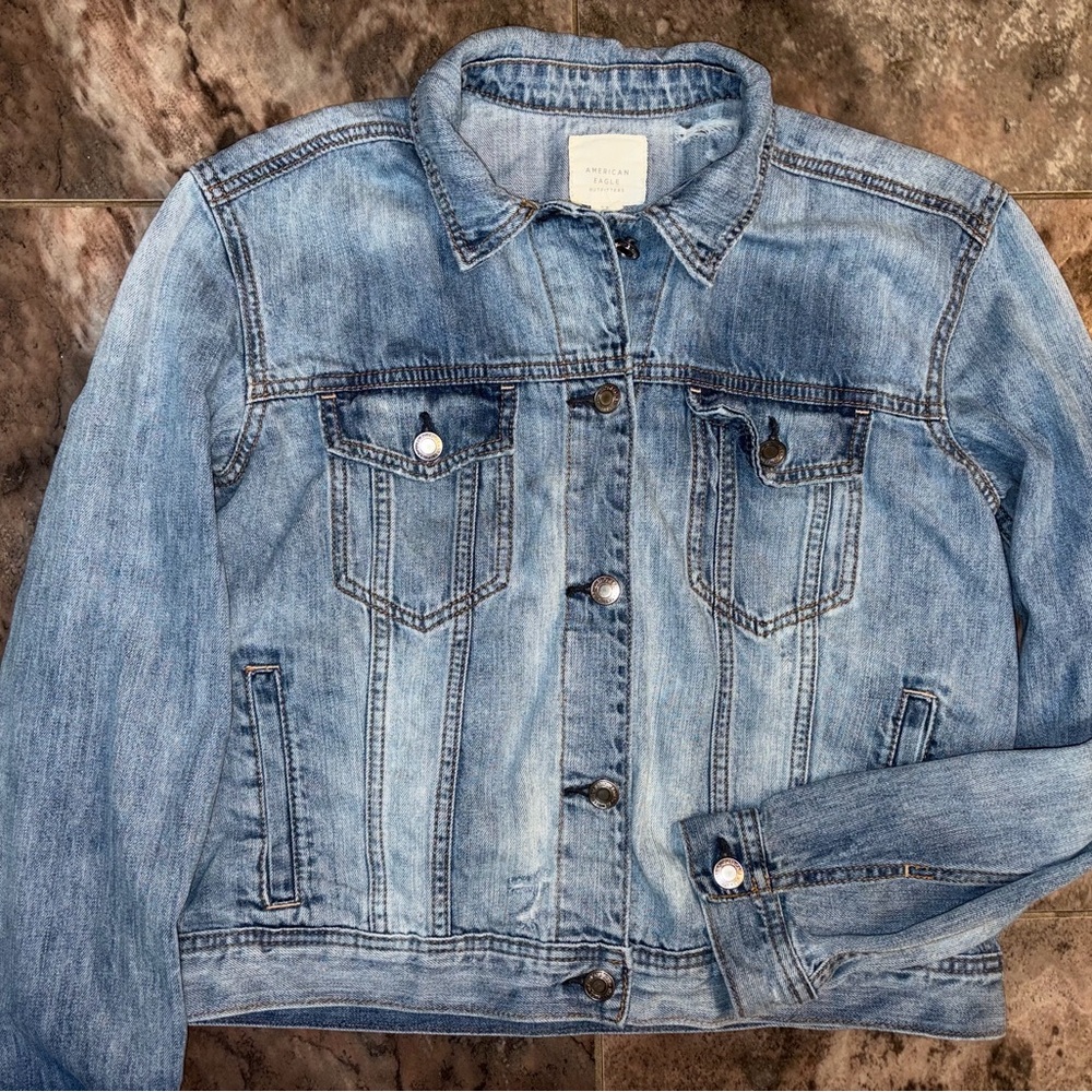 American Eagle Outfitters Light Blue Jean Jacket